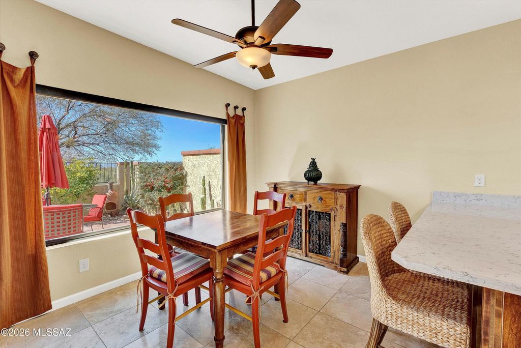 Image 18 of property listing at 1216 E Camino Diestro, Oro Valley, AZ 85704