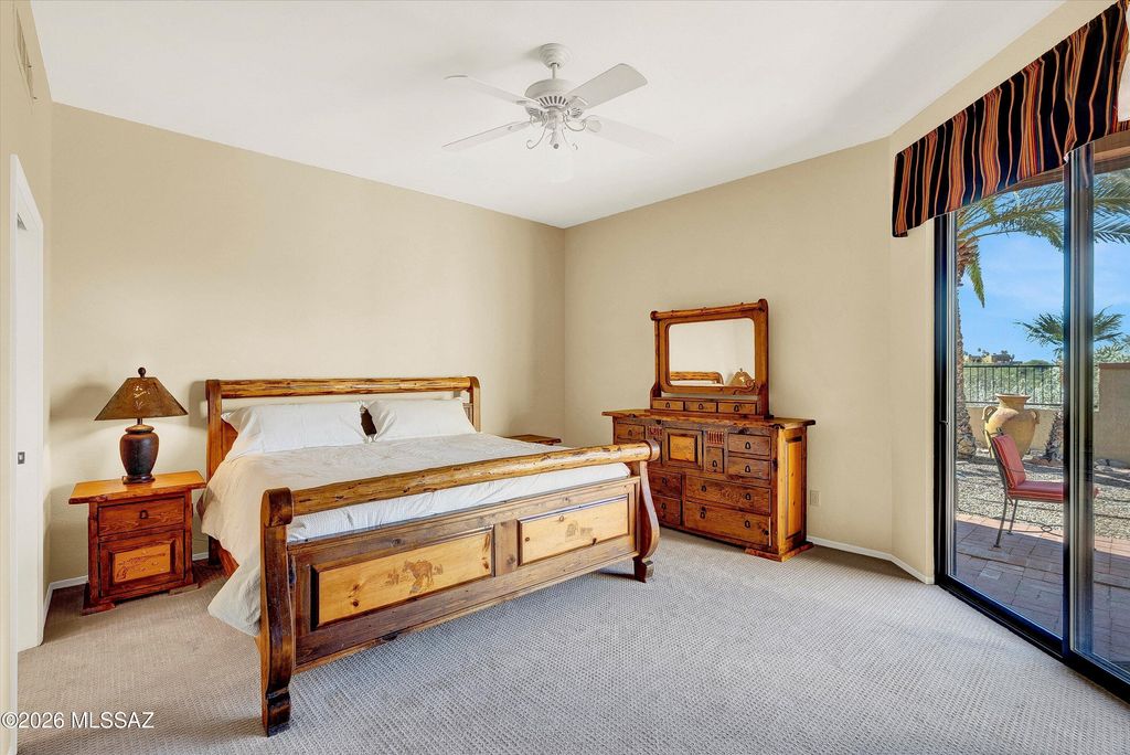 Image 19 of property listing at 1216 E Camino Diestro, Oro Valley, AZ 85704