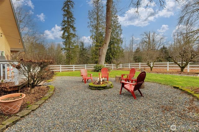 34810 257th Avenue SE, Black Diamond, WA 98010