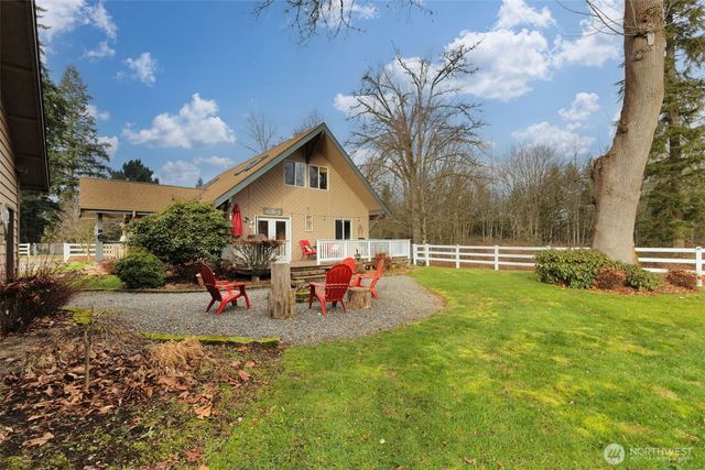 34810 257th Avenue SE, Black Diamond, WA 98010