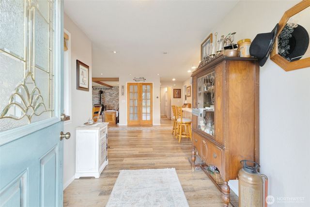 34810 257th Avenue SE, Black Diamond, WA 98010