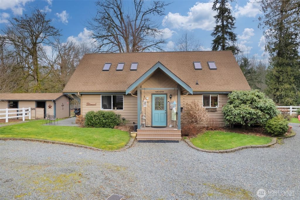 34810 257th Avenue SE, Black Diamond, WA 98010