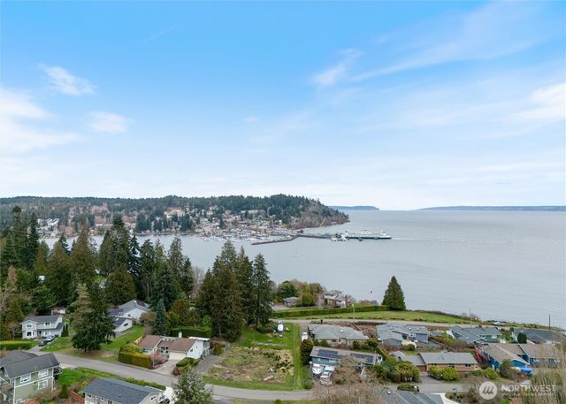 24700 Taree Boulevard NE, Kingston, WA 98346