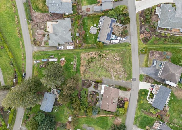24700 Taree Boulevard NE, Kingston, WA 98346