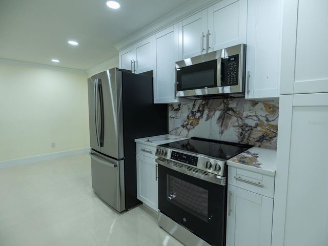 1711 IRONWOOD COURT E, Oldsmar, FL 34677