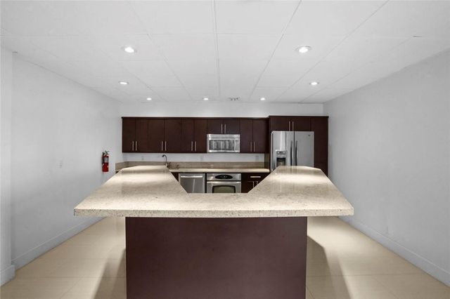 3015 N Ocean Boulevard 7K, Fort Lauderdale, FL 33308