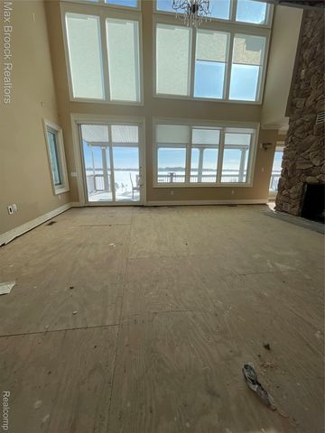 3717 Lake Front Street, Waterford Charter Township, MI 48328