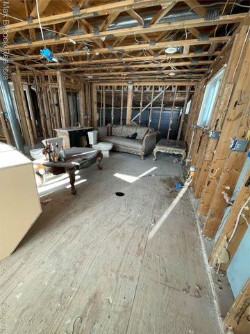 3717 Lake Front Street, Waterford Charter Township, MI 48328