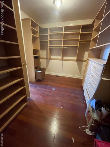 3717 Lake Front Street, Waterford Charter Township, MI 48328