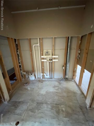 3717 Lake Front Street, Waterford Charter Township, MI 48328