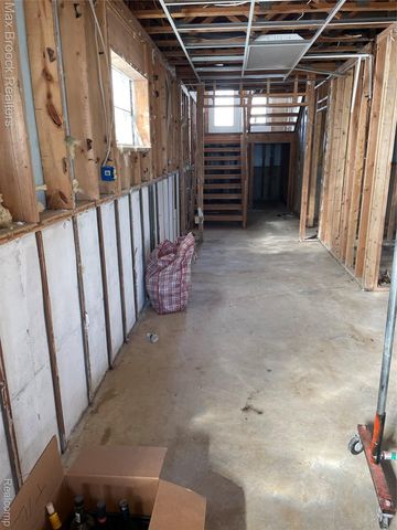 3717 Lake Front Street, Waterford Charter Township, MI 48328