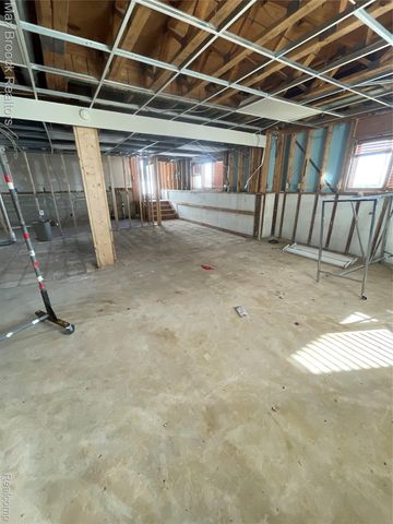 3717 Lake Front Street, Waterford Charter Township, MI 48328