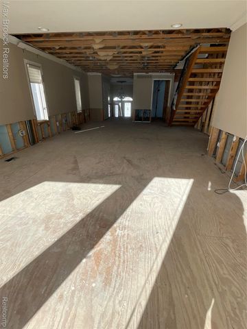 3717 Lake Front Street, Waterford Charter Township, MI 48328