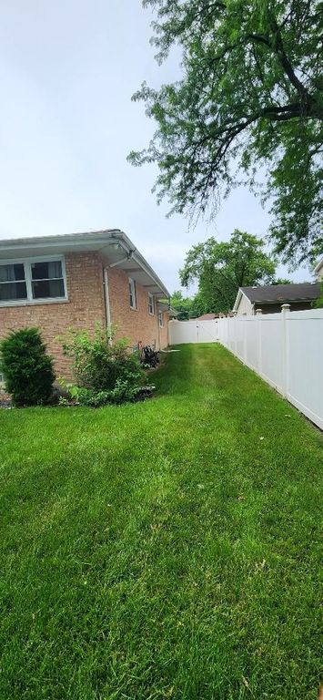 17107 Whitman Avenue, Hazel Crest, IL 60429 — photo 5