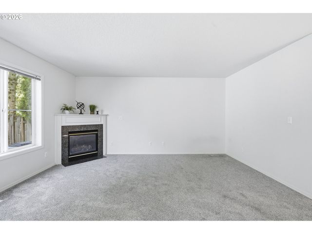 6480 Nw SHELSAM Ter, Portland, OR 97229