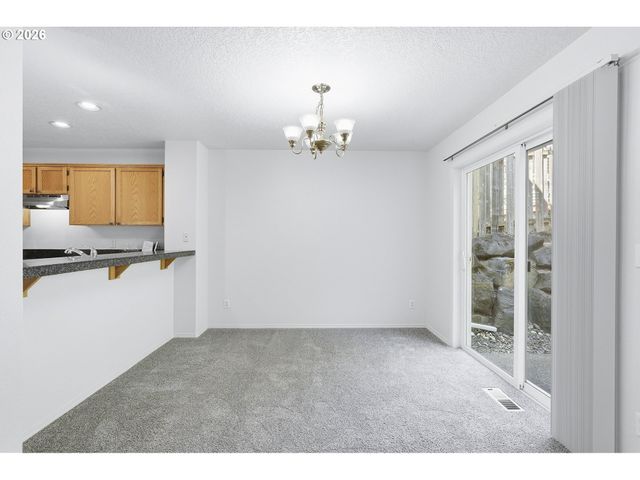 6480 Nw SHELSAM Ter, Portland, OR 97229
