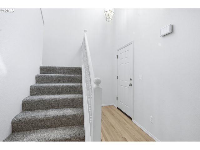 6480 Nw SHELSAM Ter, Portland, OR 97229