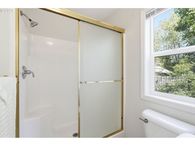 6480 Nw SHELSAM Ter, Portland, OR 97229