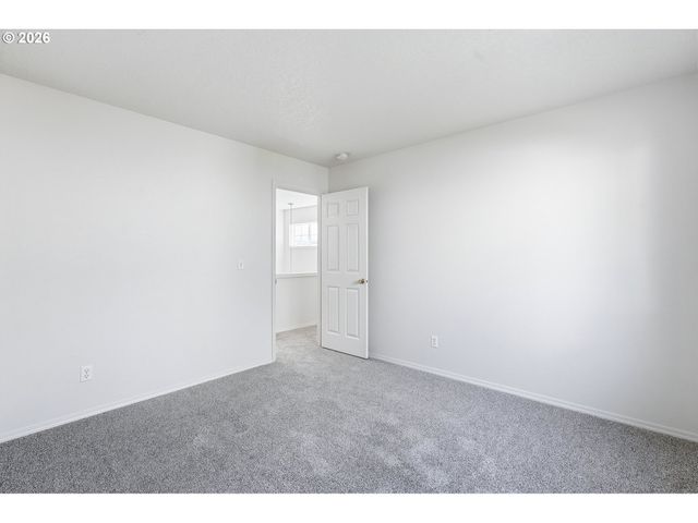 6480 Nw SHELSAM Ter, Portland, OR 97229