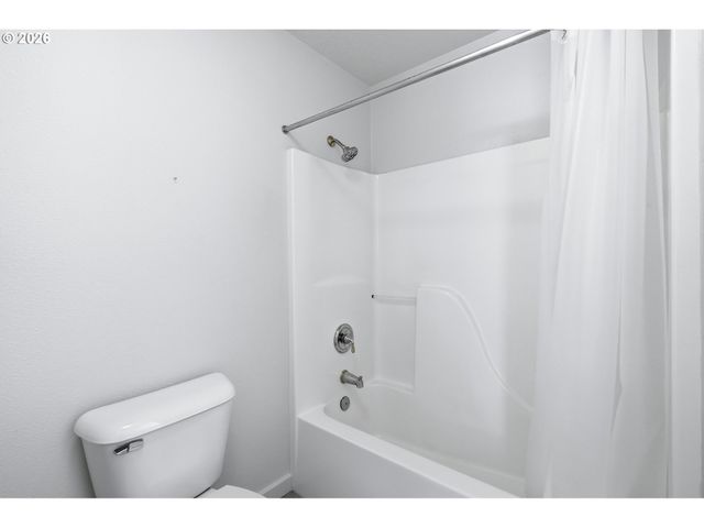 6480 Nw SHELSAM Ter, Portland, OR 97229