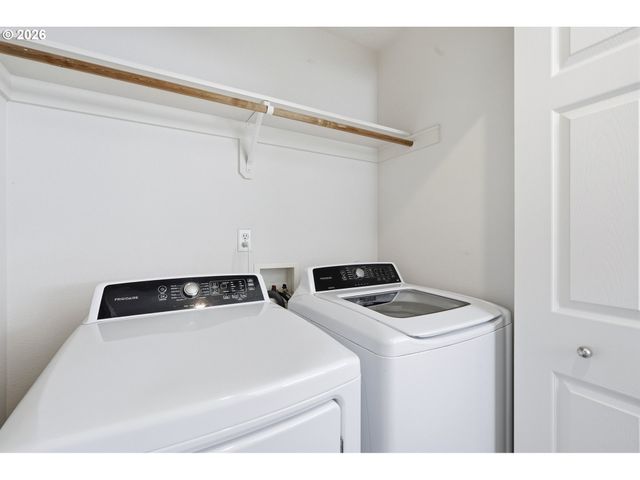 6480 Nw SHELSAM Ter, Portland, OR 97229