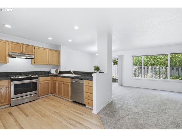6480 Nw SHELSAM Ter, Portland, OR 97229