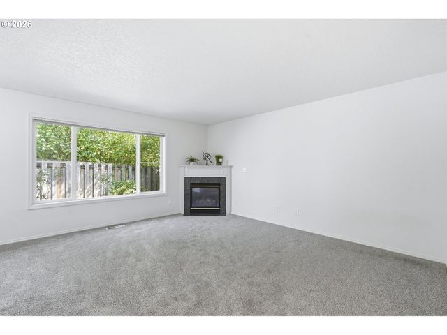 6480 Nw SHELSAM Ter, Portland, OR 97229