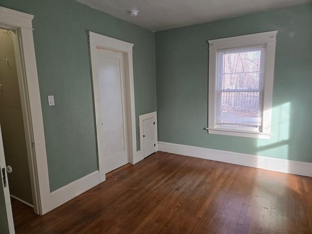 7 Canal St, Millbury, MA 01527