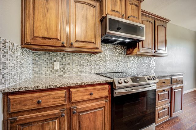 1514 Saratoga Drive, Van Buren, AR 72956