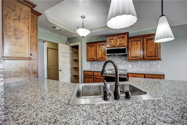 1514 Saratoga Drive, Van Buren, AR 72956