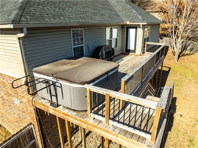 1514 Saratoga Drive, Van Buren, AR 72956