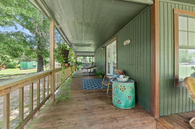 203 Chipmunk Trail, Shepherd, TX 77371