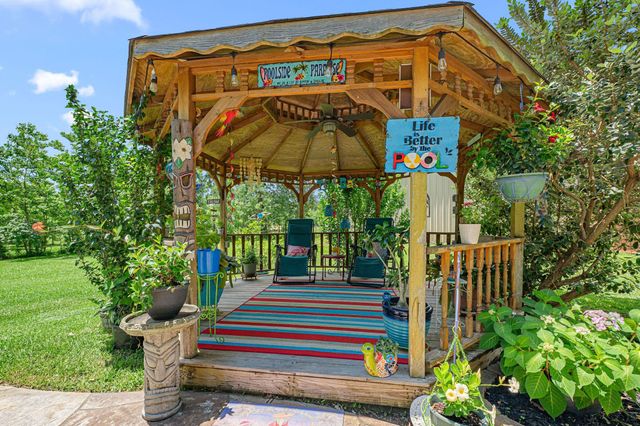 203 Chipmunk Trail, Shepherd, TX 77371
