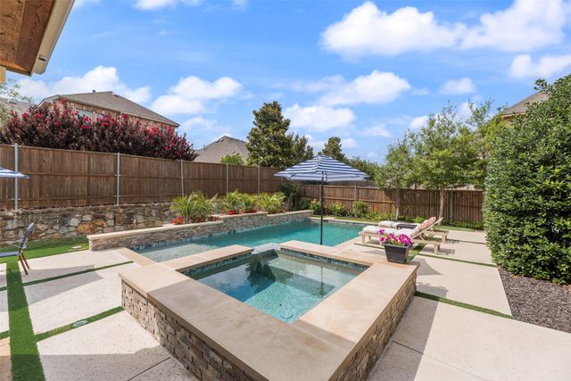 124 Crestbrook Drive, Rockwall, TX 75087