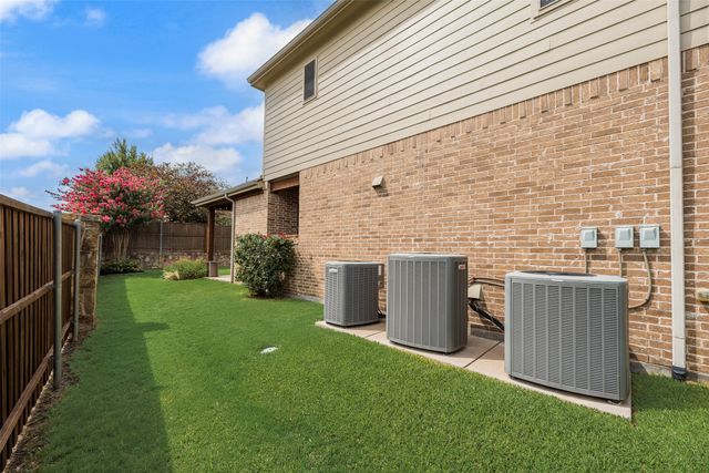 124 Crestbrook Drive, Rockwall, TX 75087
