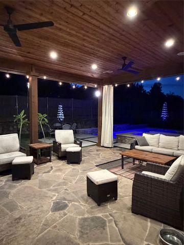 124 Crestbrook Drive, Rockwall, TX 75087