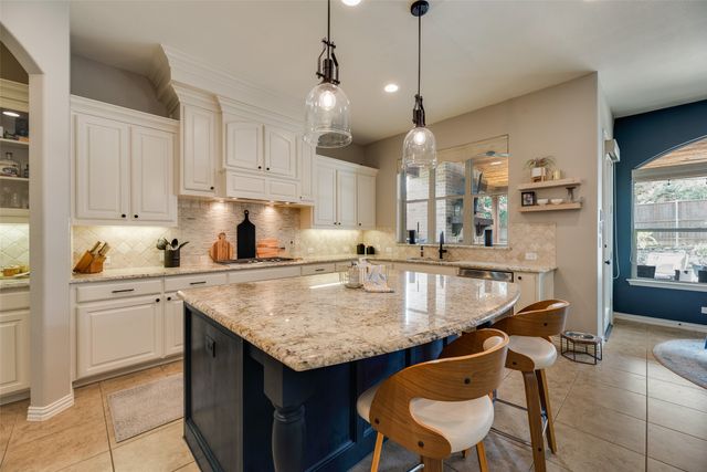 124 Crestbrook Drive, Rockwall, TX 75087