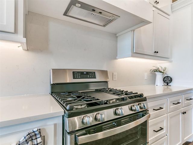 2115 Oakville Place, Norman, OK 73071