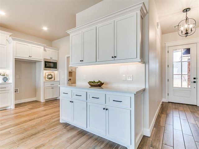 2115 Oakville Place, Norman, OK 73071