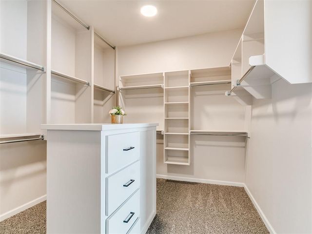 2115 Oakville Place, Norman, OK 73071