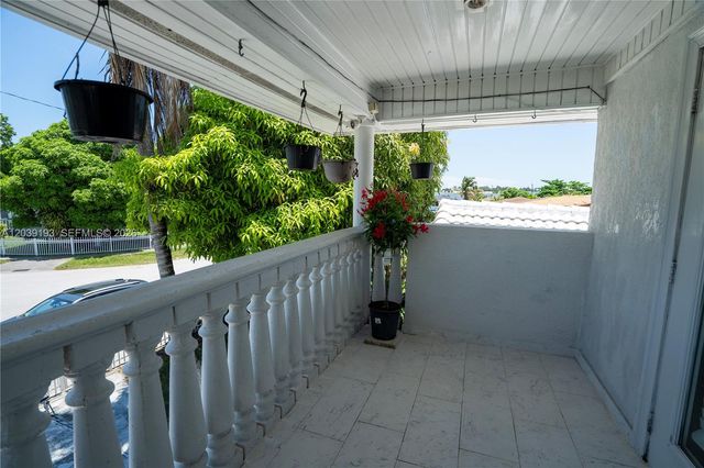 16990 NE 5th Court 2, North Miami Beach, FL 33162