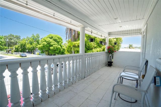 16990 NE 5th Court 2, North Miami Beach, FL 33162