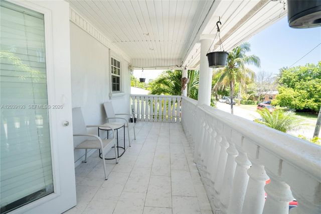 16990 NE 5th Court 2, North Miami Beach, FL 33162