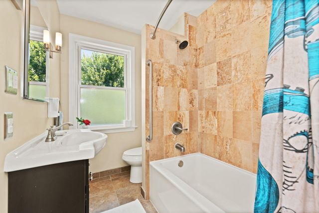 56 Parkview Avenue, Newport, KY 41071