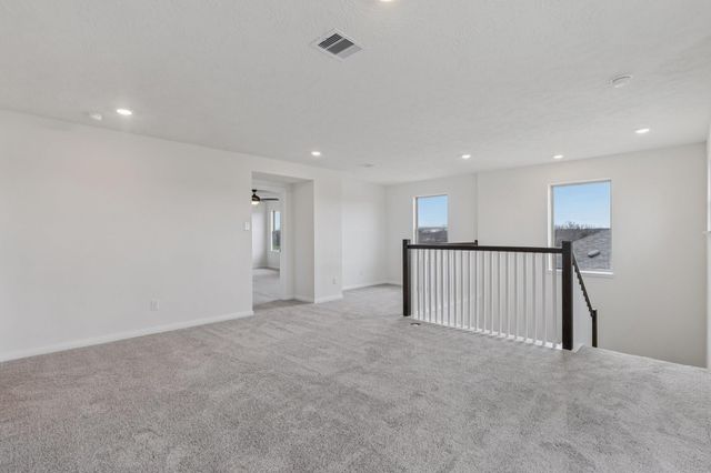 5619 Sanderling Circle, Hitchcock, TX 77563