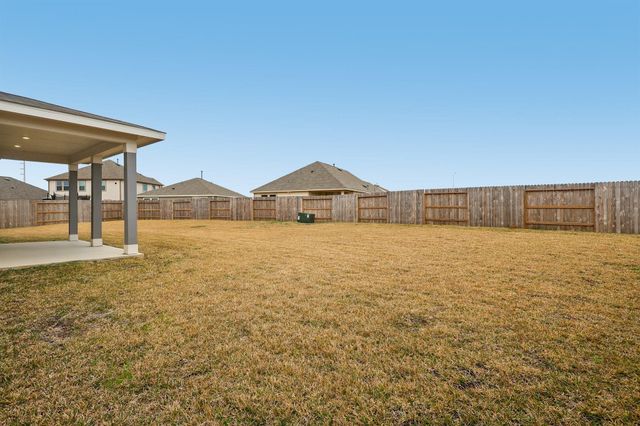 5619 Sanderling Circle, Hitchcock, TX 77563
