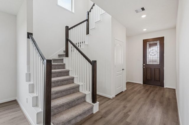 5619 Sanderling Circle, Hitchcock, TX 77563