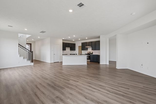 5619 Sanderling Circle, Hitchcock, TX 77563