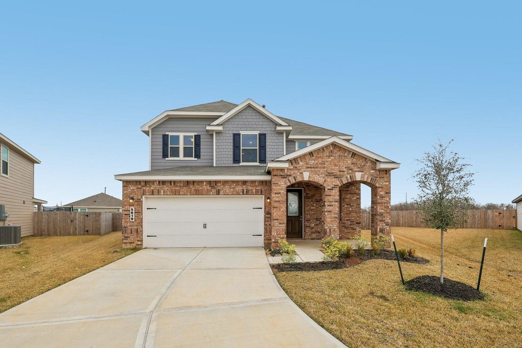 5619 Sanderling Circle, Hitchcock, TX 77563