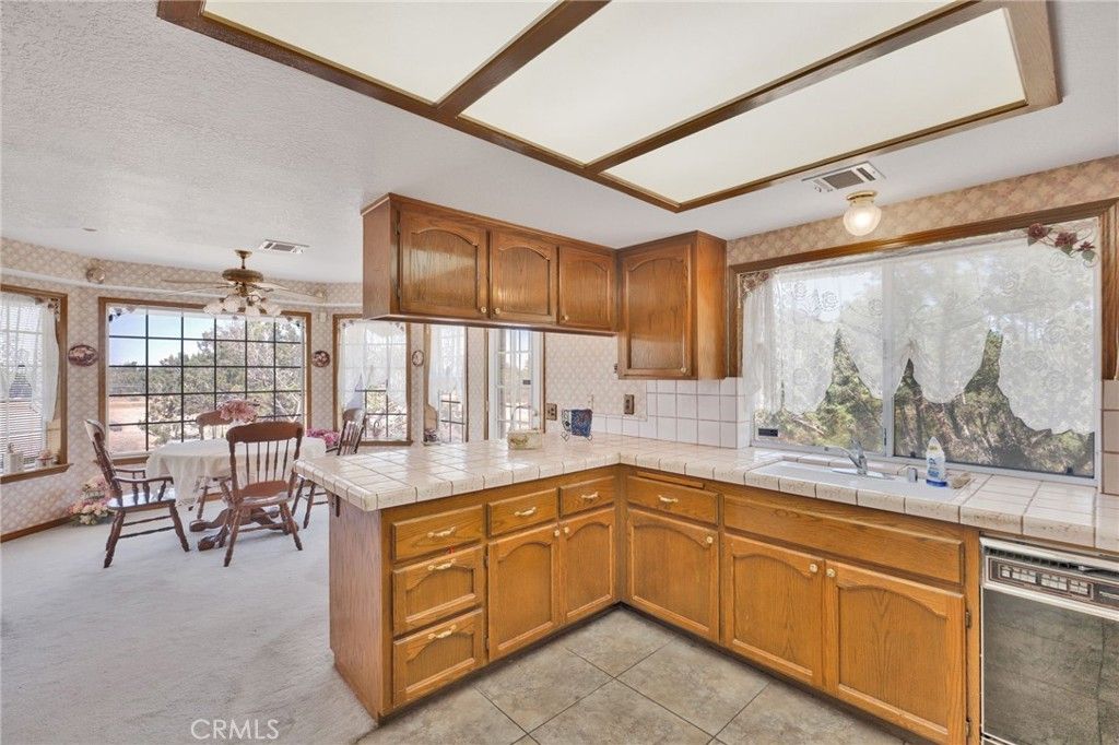 Image 14 of property listing at 8172 Coyote, Hesperia, CA 92344